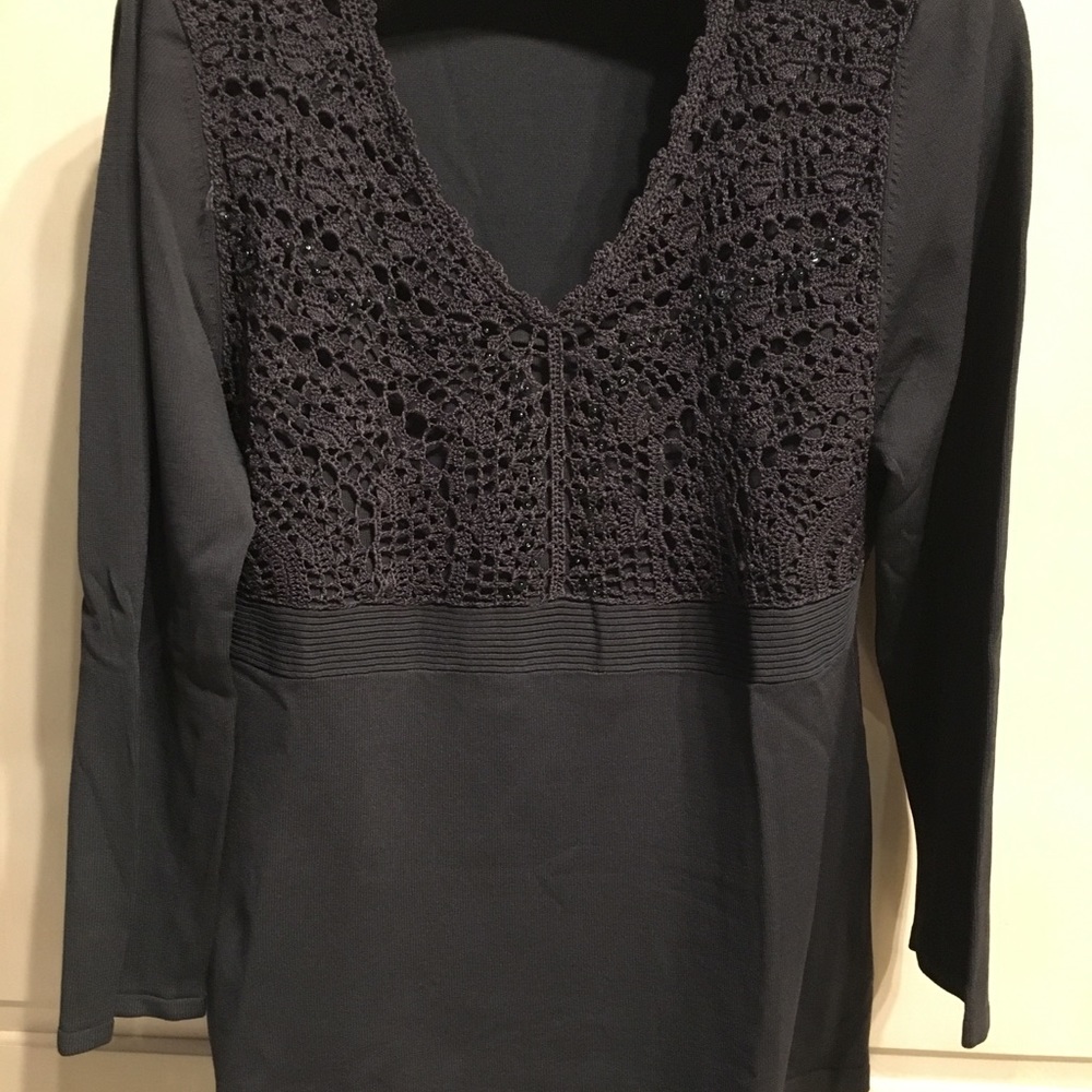 Ladies gray knitted light sweater with beads